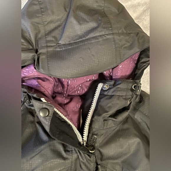 Alpine Design Black Performance Jacket with Insulated Hood - Picture 7 of 9